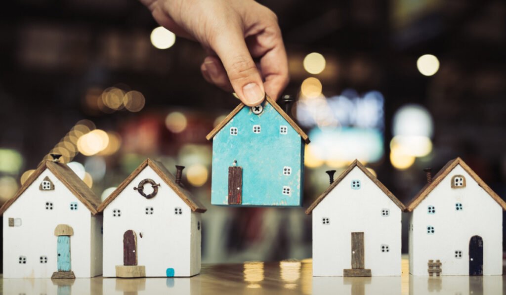 Buyers Prefer Ready-to-Move-in Flats now: Survey 1 Buyers Prefer Ready-to-Move-in Flats now Survey